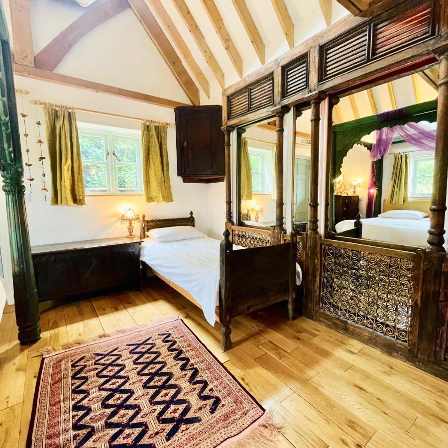 פולברו House On The Brooks Self Catering Holiday Let South Downs West Sussex Sleeps 14 מראה חיצוני תמונה