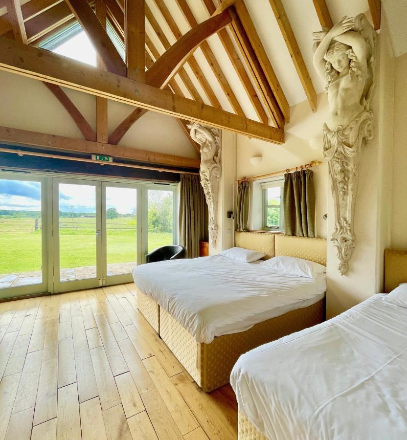 פולברו House On The Brooks Self Catering Holiday Let South Downs West Sussex Sleeps 14 מראה חיצוני תמונה